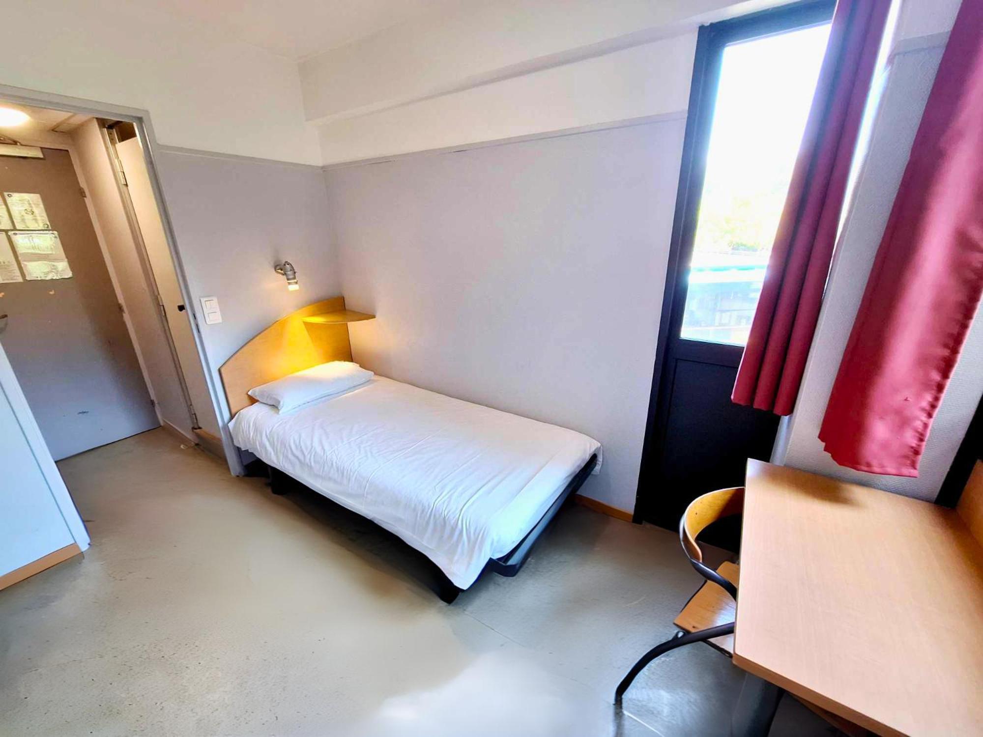 Hotel Cis De Champagne - Ethic Etapes Reims Exterior foto