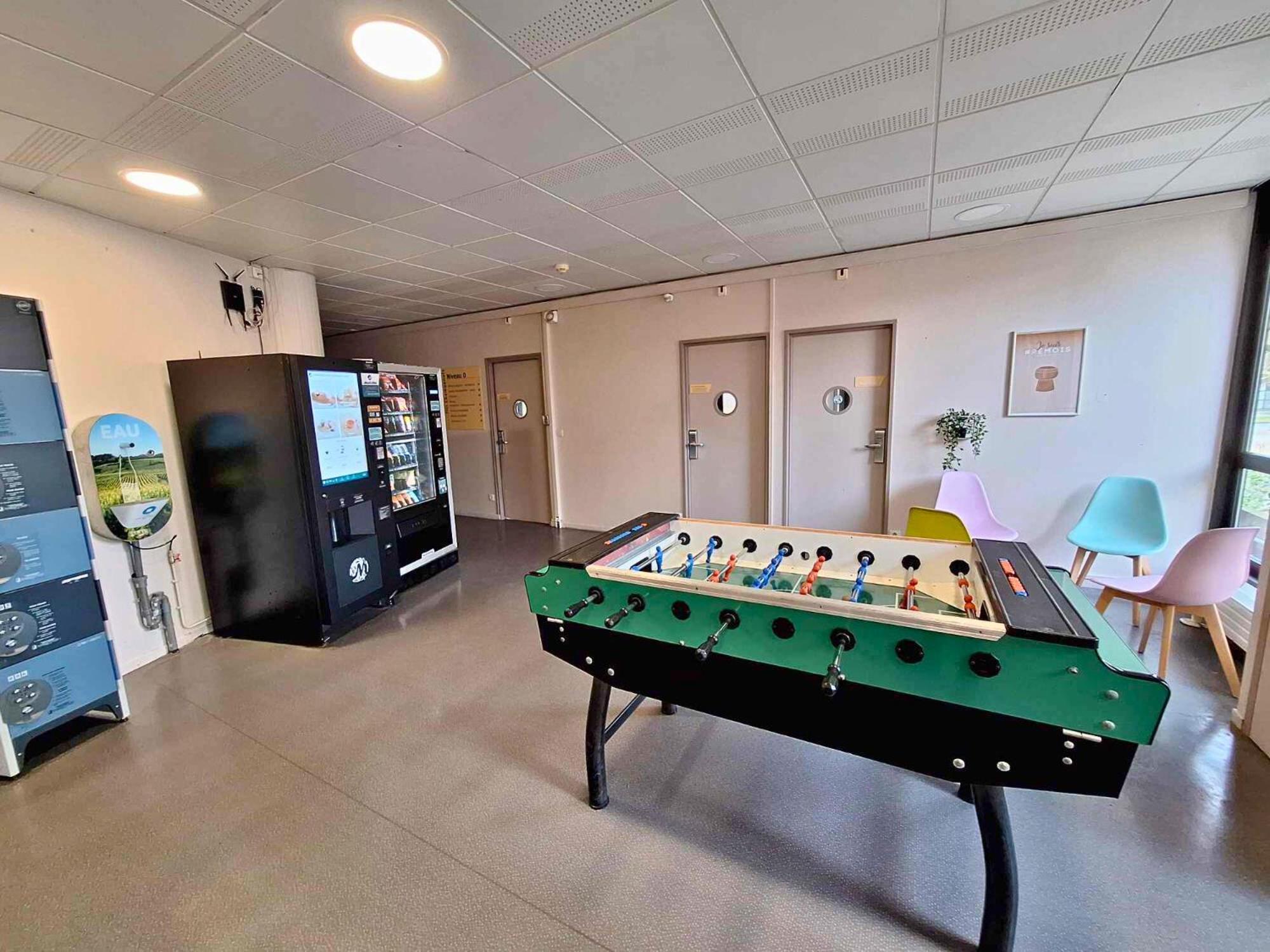 Hotel Cis De Champagne - Ethic Etapes Reims Exterior foto