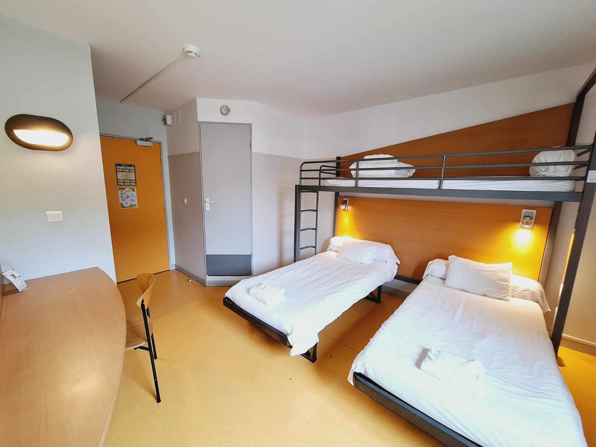 Hotel Cis De Champagne - Ethic Etapes Reims Exterior foto