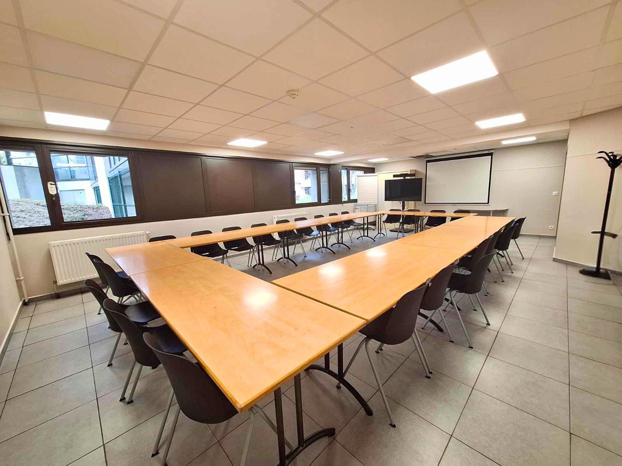 Hotel Cis De Champagne - Ethic Etapes Reims Exterior foto