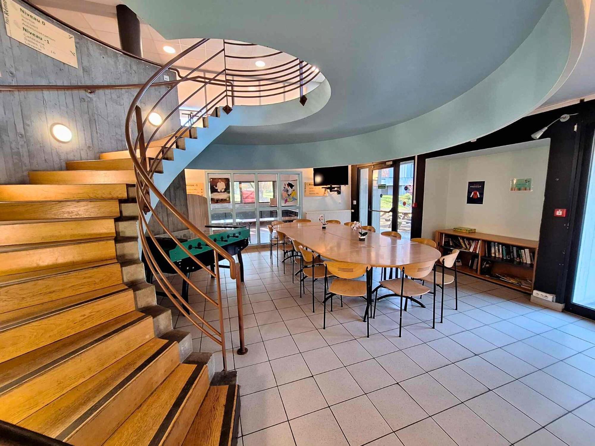 Hotel Cis De Champagne - Ethic Etapes Reims Exterior foto